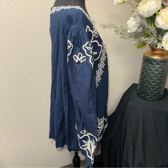 Cato Navy Boho Embroidered Floral Peasant Blouse Plus 26/28W - Picture 4 of 8